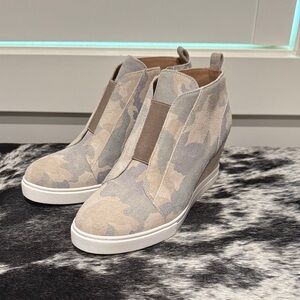 Linea Paolo camo shoes. Worn once. Amazing condition. Super cute.